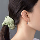 Brinco de argola quadrado minimalista