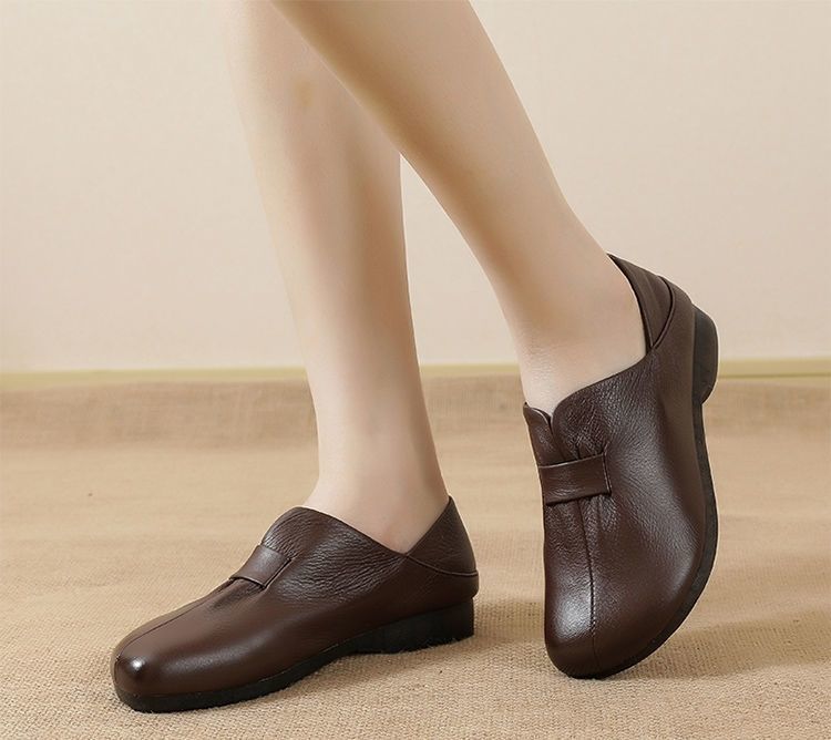 Sapato Ortopédico de Couro Feminino